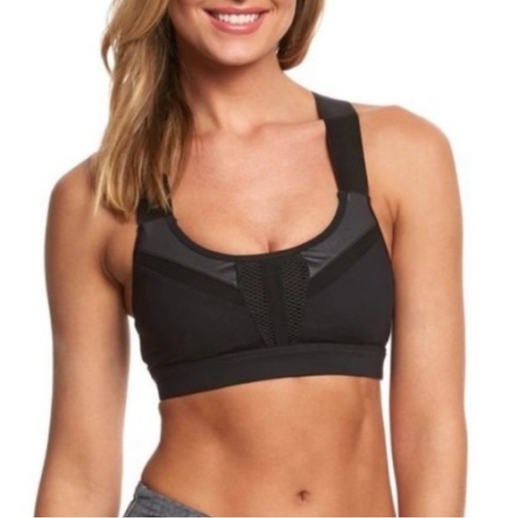 ALO Yoga Equalize Bra - Picture 2 of 6